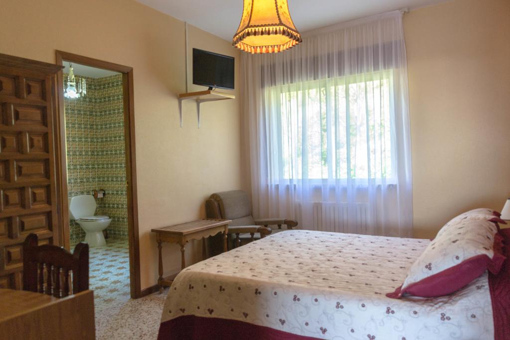 Hotel Galicia Понтеведра Номер фото